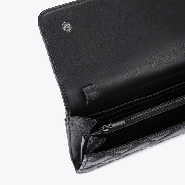 Kensington Drench Wallet on Chain Kensington Drench Wallet on Chain