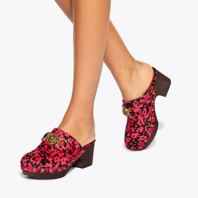 Mansion Clog Mansion Clog